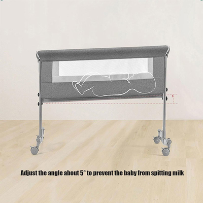 met wielen, kinderbed met matras, verstelbaar wieg, zijbed, met opslagmand, muggenvet, opvouwbaar draagbaar baby