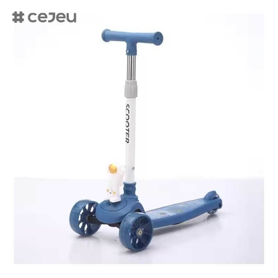 CJ-YLKB-808 2025 Hot Selling Kleine Astronaut Elektrische Scooter voor Kinderen Drie PU Wiel Licht en Muziek Veerkrachtig en Goedkoop Dansproduct